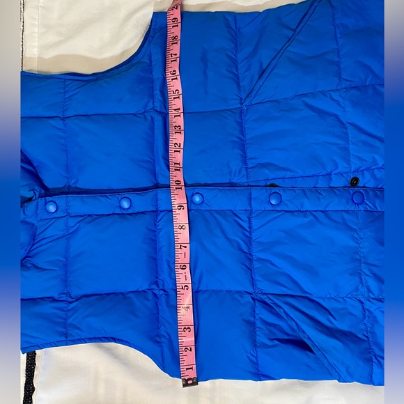 Land’s End Vest - Picture 6 of 8